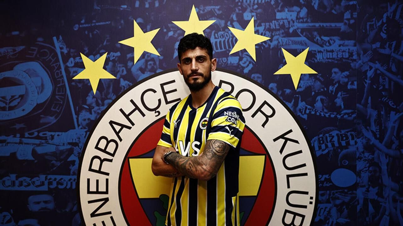 Samet Akaydın resmen Fenerbahçe'de
