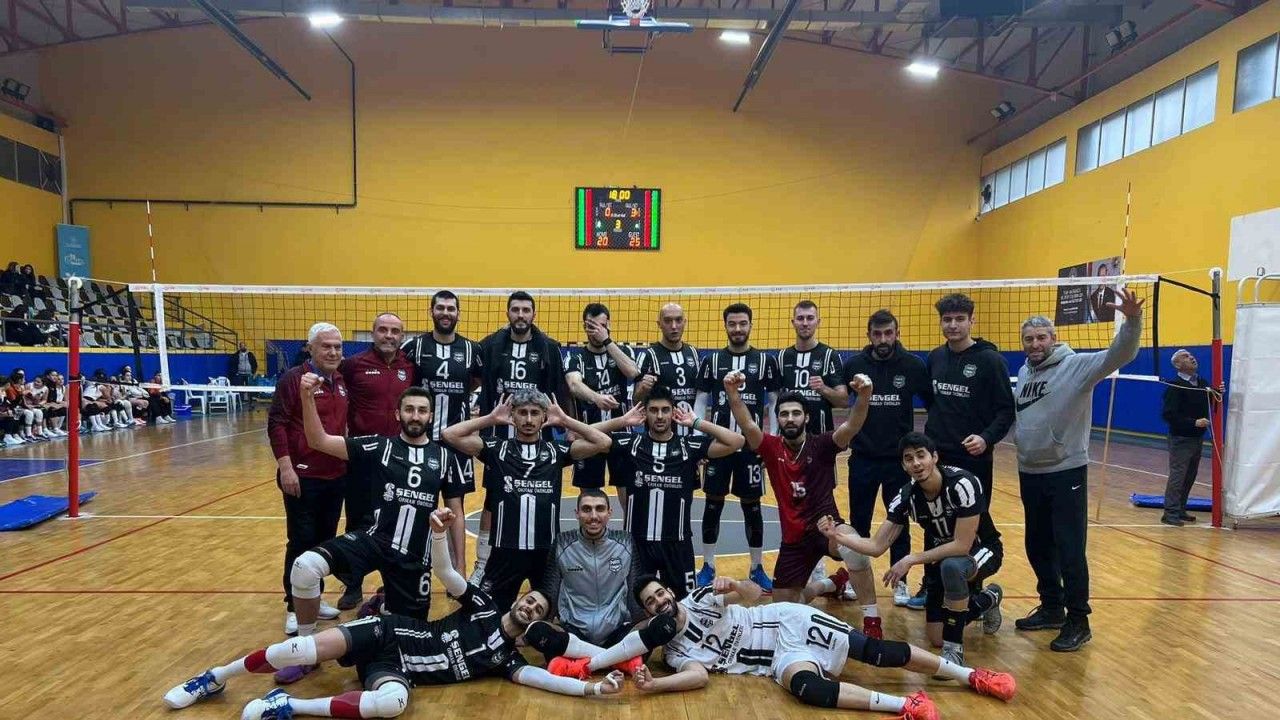 Nazilli Belediyespor Voleybol Takımı Arkasspor’u 3-0 mağlup etti