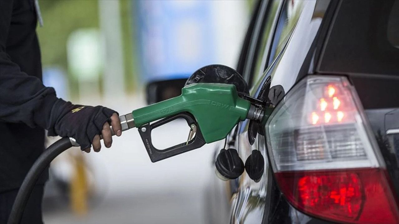 Benzin fiyatları baştan sona değişiyor: İşte o tarih...