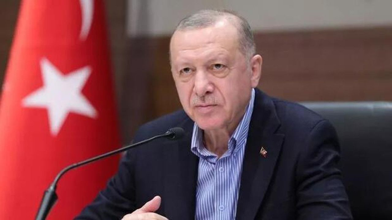 Cumhurbaşkanı Erdoğan'dan Deniz Baykal'ın ailesine başsağlığı telefonu