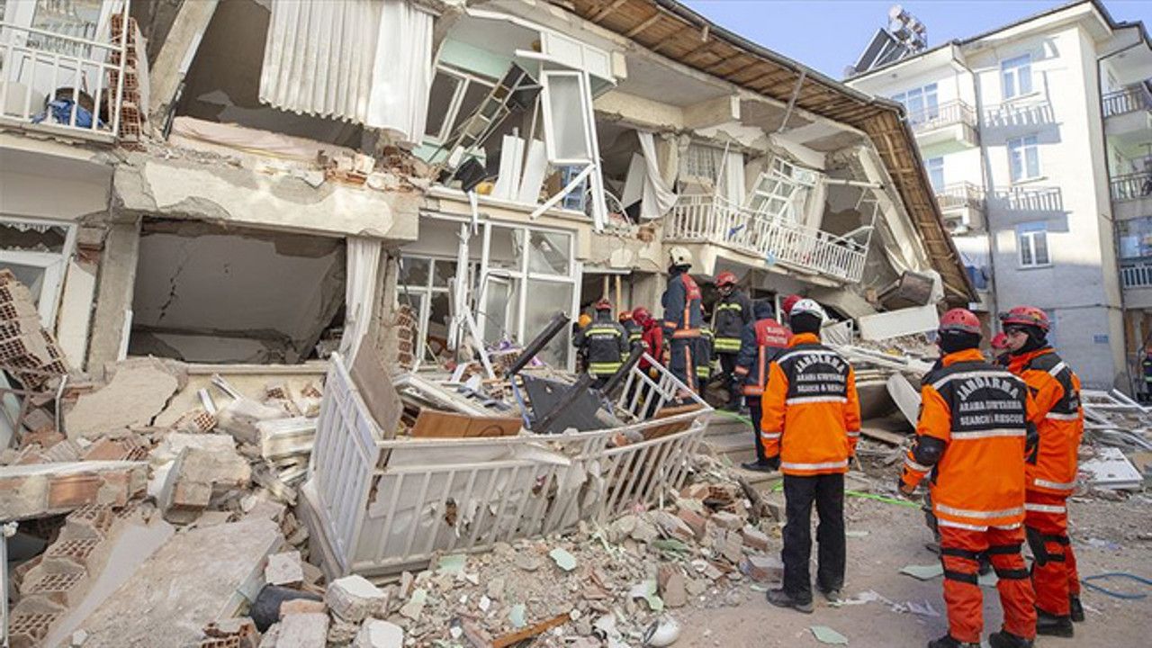Depremzedenin hakları neler? Hak kaybı olmaması için dikkat edilmesi gereken ne?
