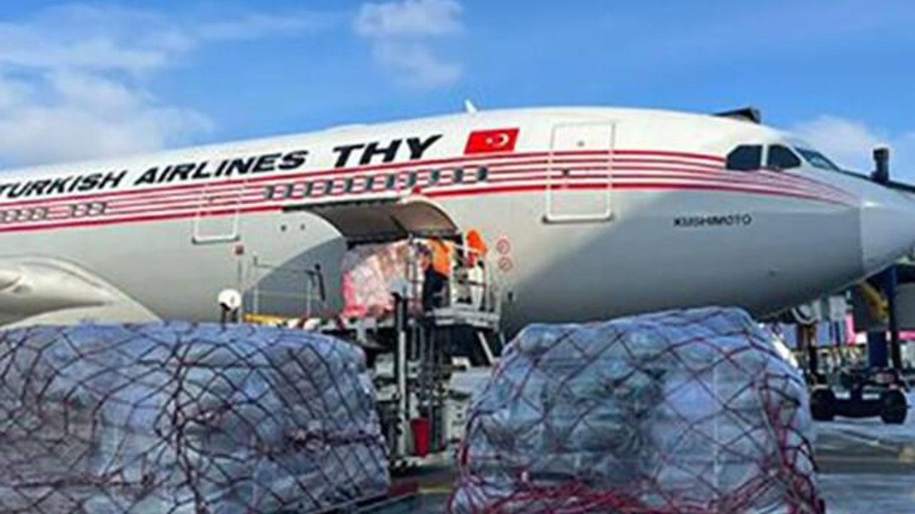 Rusya'dan Türkiye'ye 170 tonu aşkın yardım gönderildi