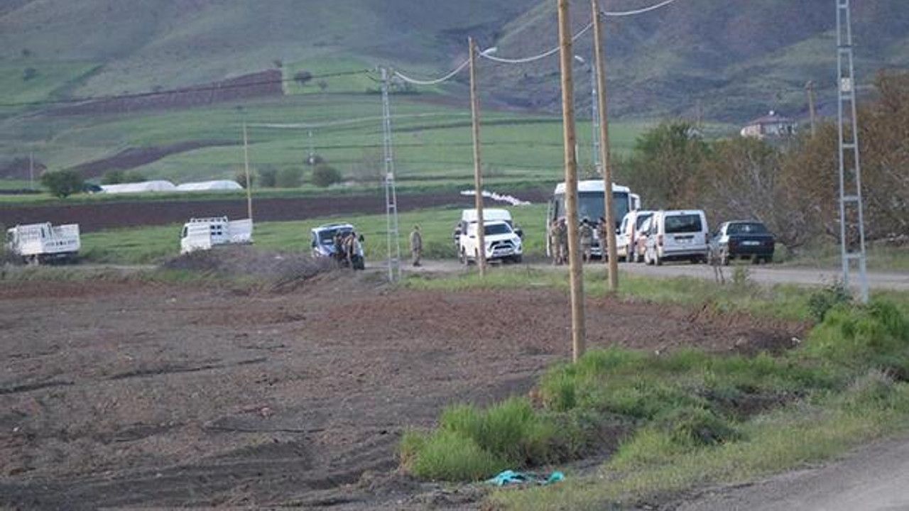 Elazığ'da husumetli aileler arasında silahlı 'arazi' kavgası: 4 yaralı