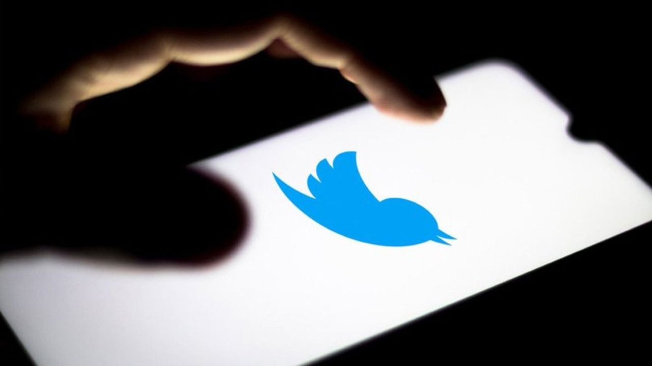 Twitter ölen ünlülerin hesaplarına mavi tik ekliyor