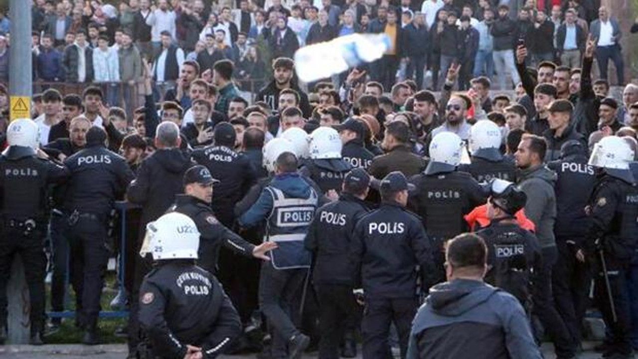İmamoğlu'nun konuşması sırasında çıkan olaylarla ilgili 15 gözaltı