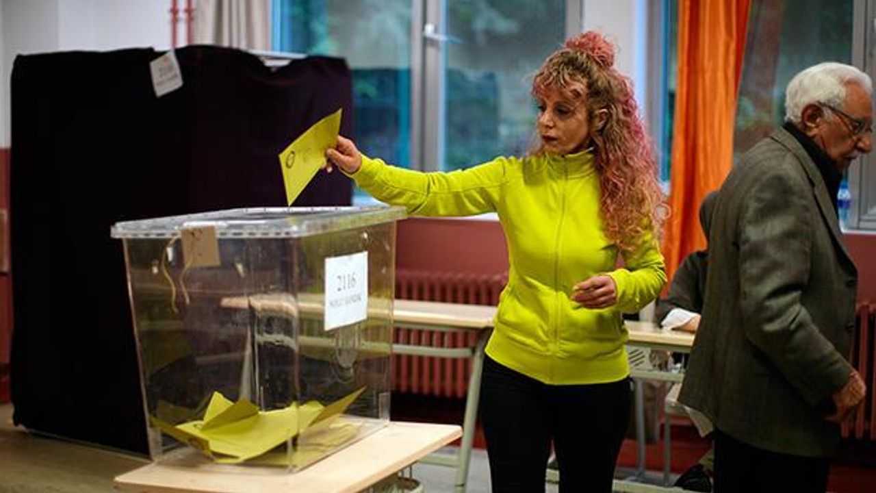 İstanbul'da ilk oylar kullanıldı