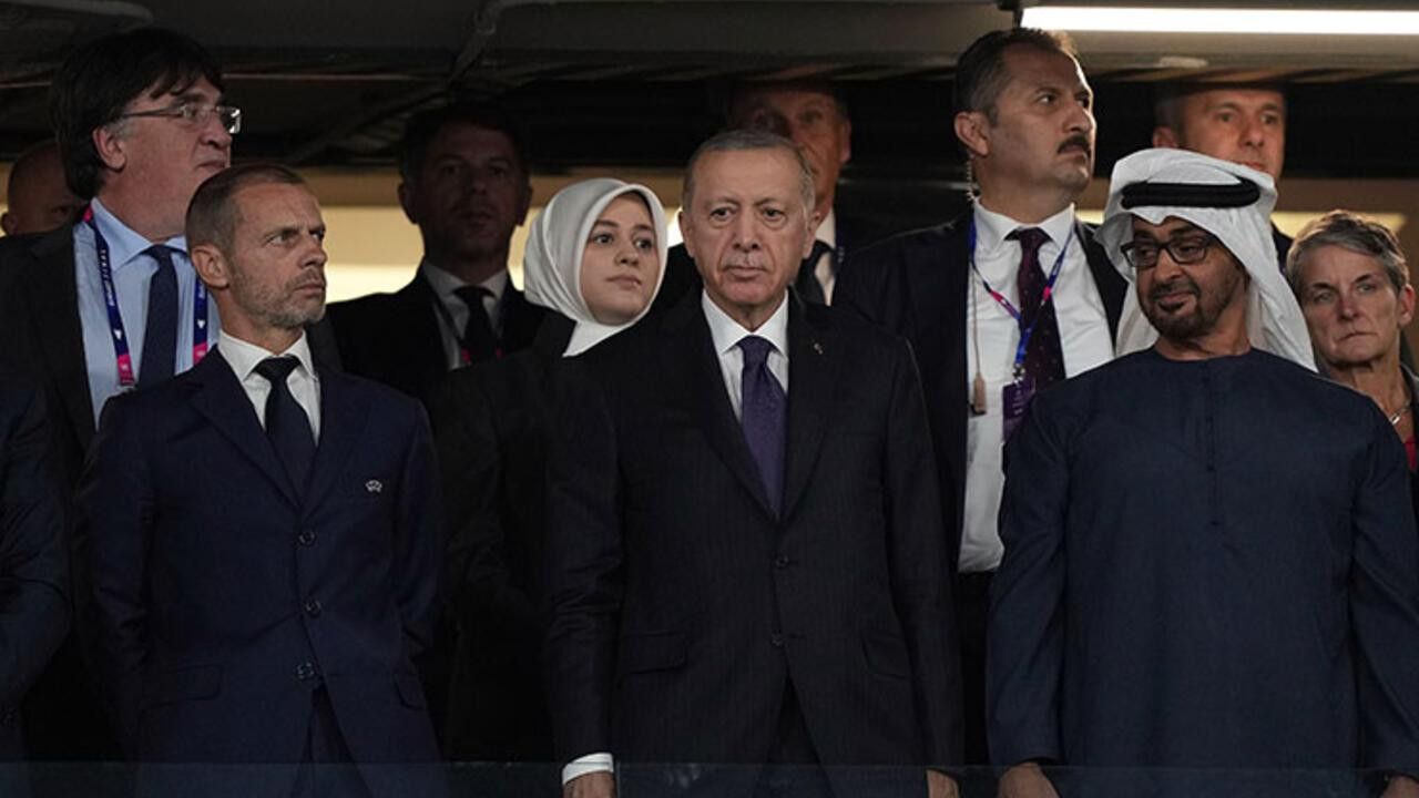 Cumhurbaşkanı Erdoğan'dan Manchester City'e tebrik mesajı