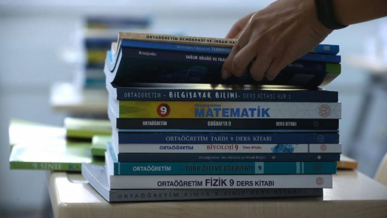 MEB'den özel okullara 'fahiş fiyatlı kitap' incelemesi
