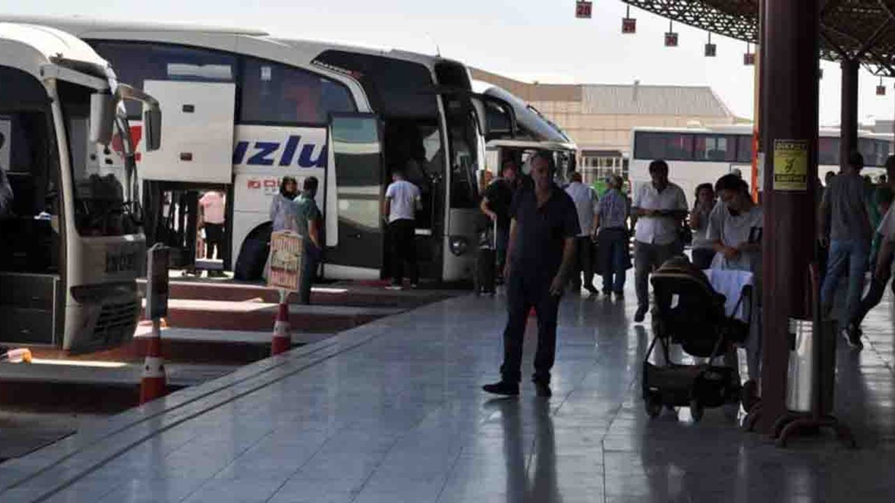 Eskişehir'de otobüs şoförlerinin mazot çilesi