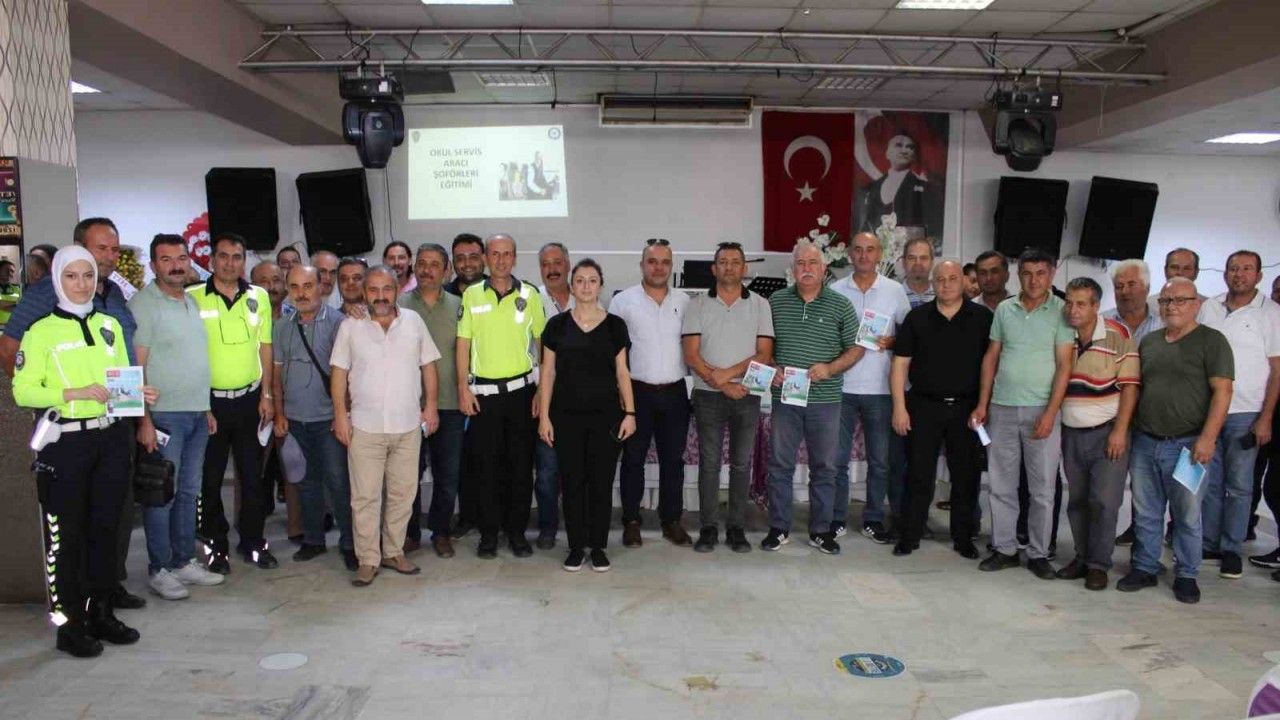 Aydın’da servis şoförleri ve rehber personellere trafik eğitimi
