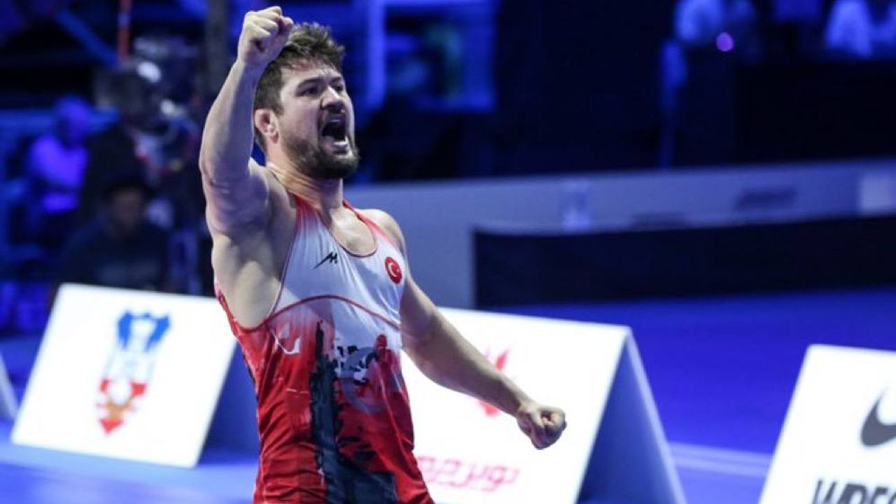 Ali Cengiz, Dünya Şampiyonu oldu!