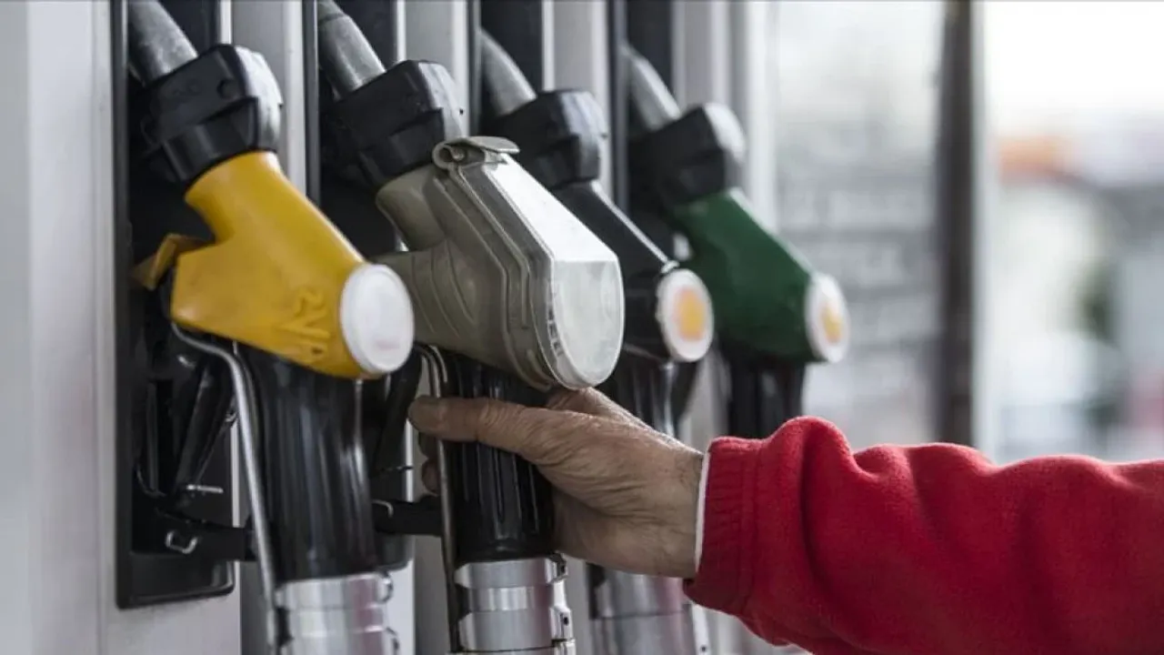 Duyanlar Benzin İstasyonlarına Koşuyor: Akaryakıt Fiyatlarına Gelecek Yeni Zam Belli Oldu