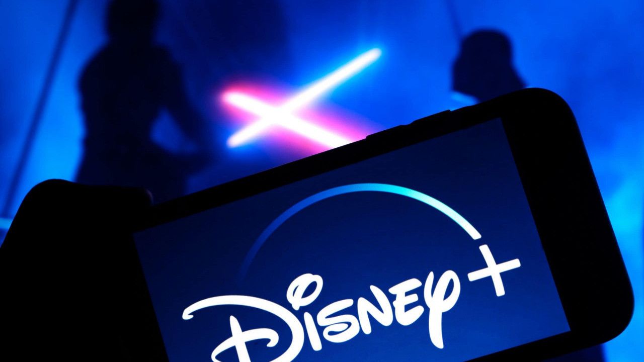 Disney+ Netflix'e özendi! Kullanıcılara şifre paylaşım yasağı geldi!