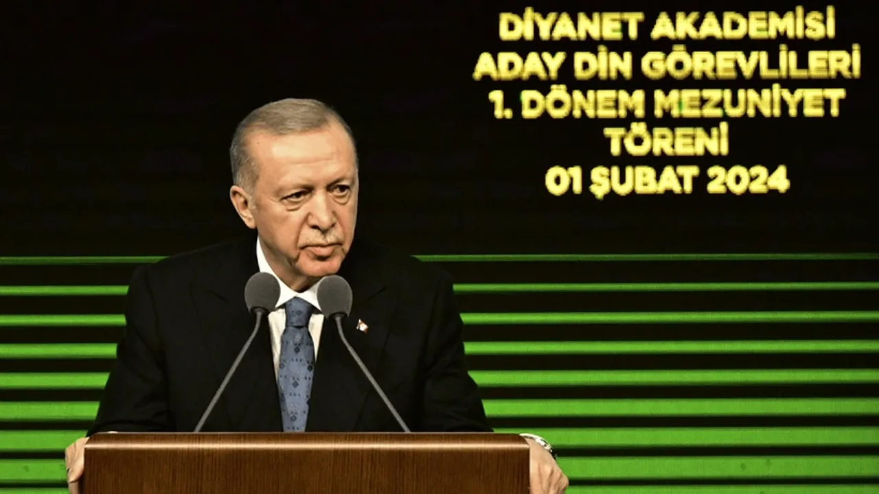 Erdoğan vites yükseltti: "Şeriata düşmanlık esasında dinin bizatihi kendisine husumettir"