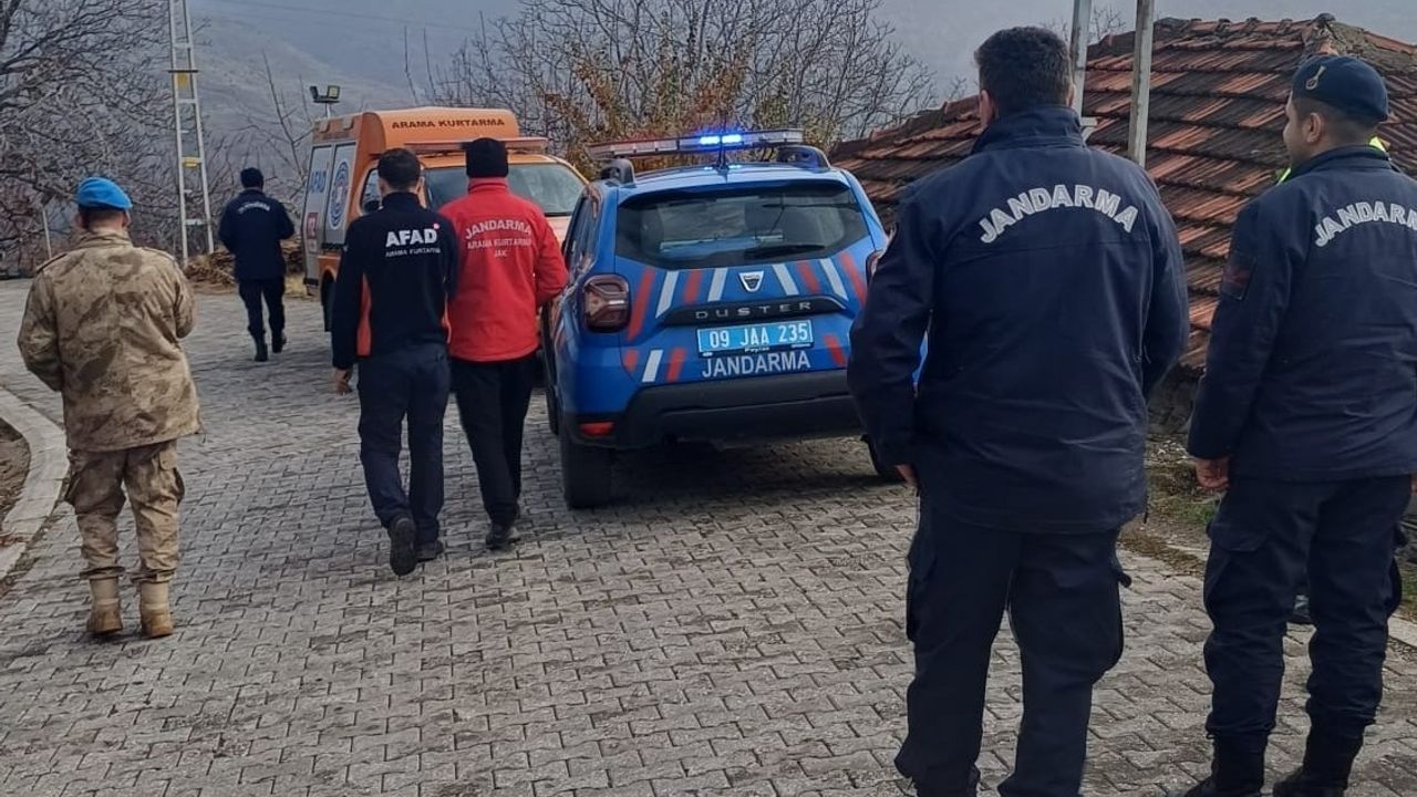Kuyucak'ta Aracı İle Uçuruma Yuvarlandı, Dere Yatağında Bulundu