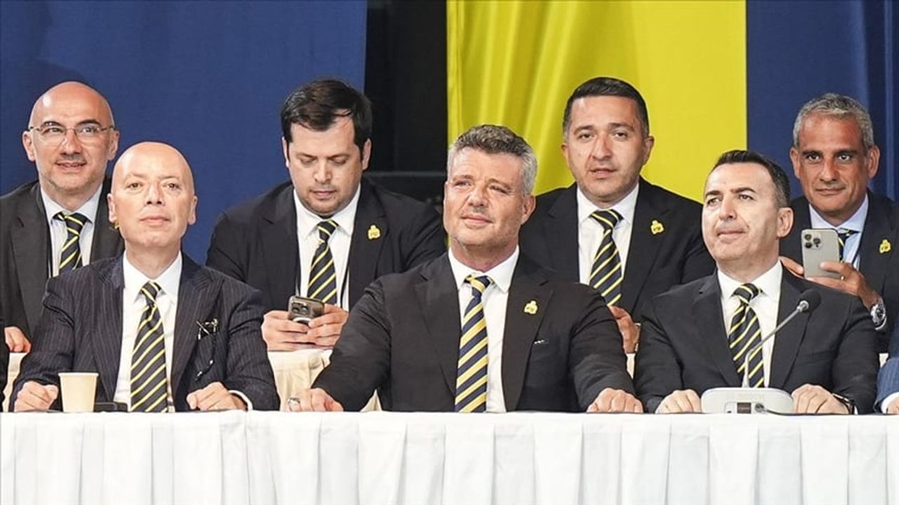 Fenerbahçe’de takımın borcu açıklandı!