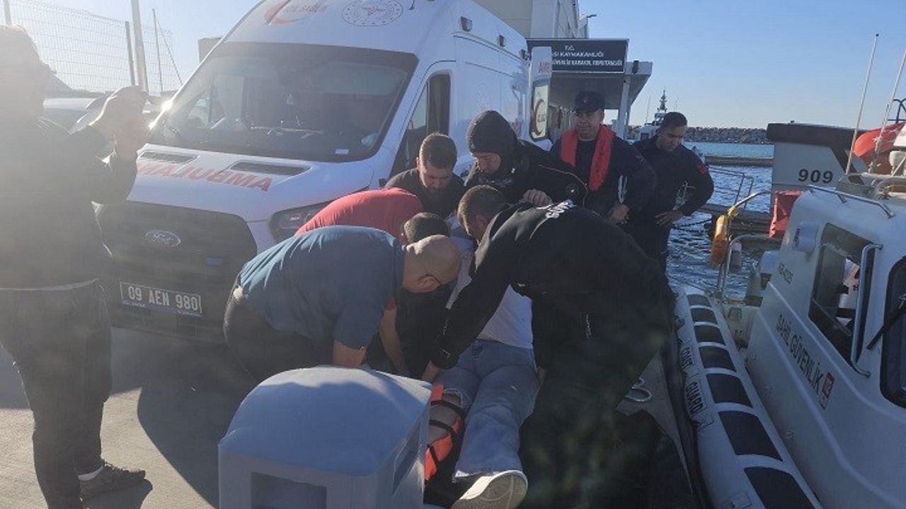 Sahil güvenlik ekipleri yaralanan şahsı kurtardı