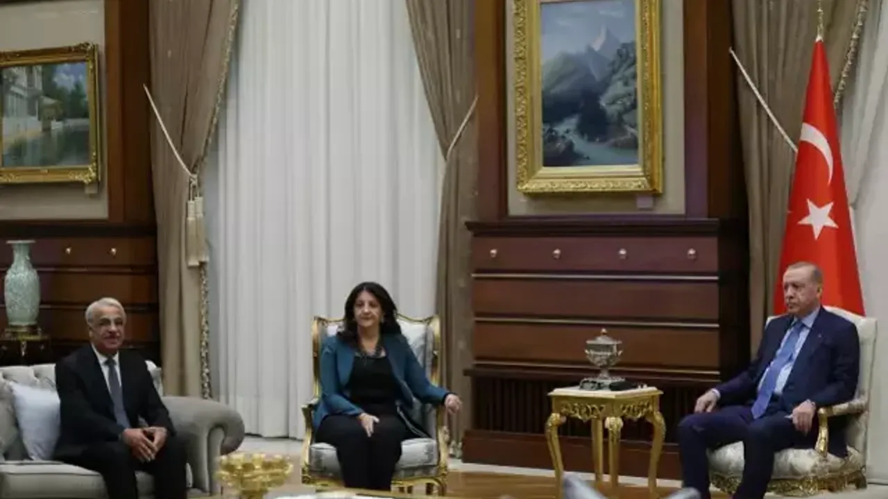 MİT Başkanı'nın Sessizliği Bozuldu: Barış Sürecinin Kilit Şifreleri Açığa Çıktı! İmralı Heyeti'nden Tarihi Mutabakat İlanı