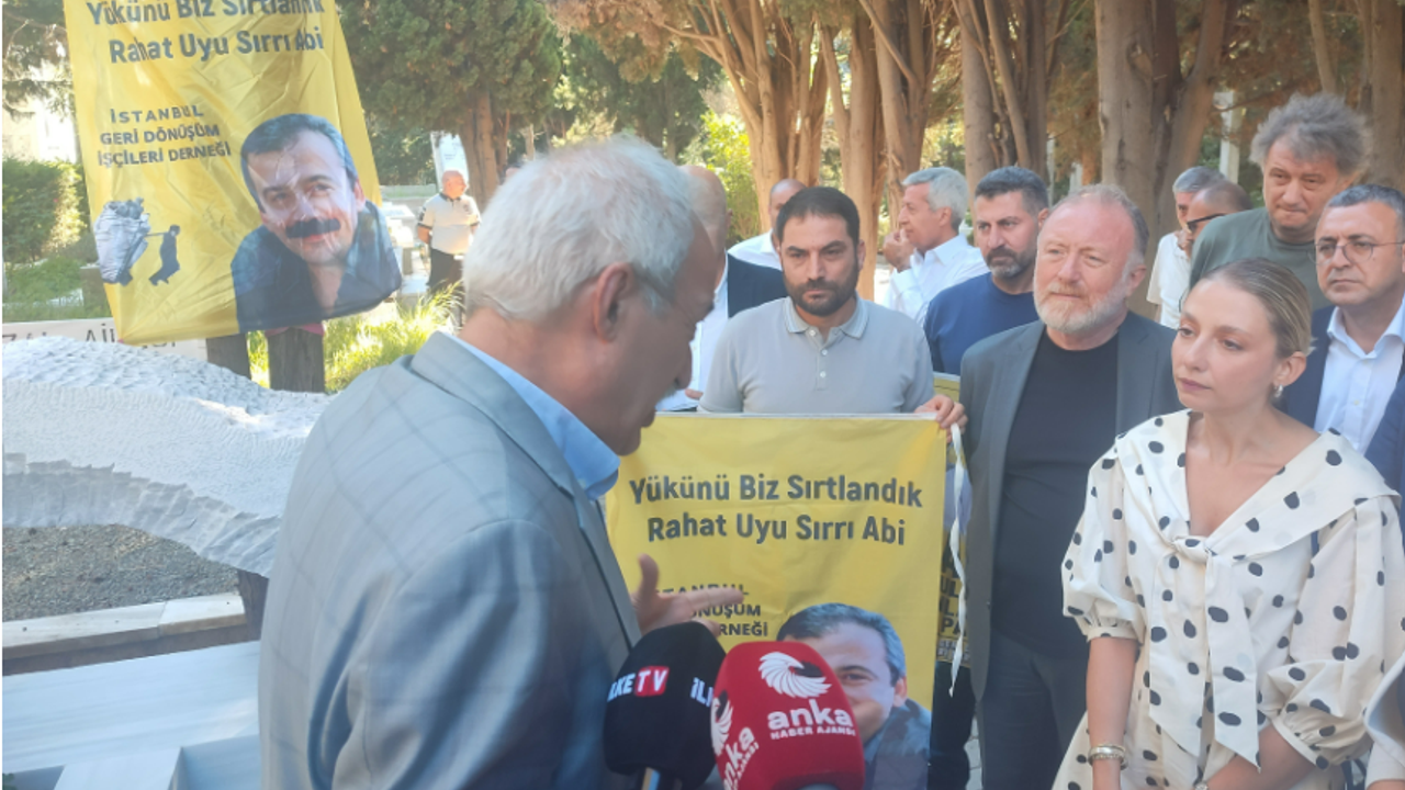 Tahliye edilen Mızraklı, Sırrı Süreyya Önder'in mezarını ziyaret etti!