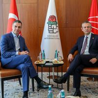 SİYASET
