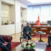 SİYASET