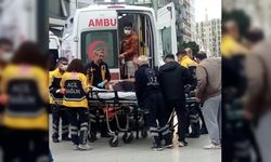 Ambulans ile minibüs çarpıştı: 3 yaralı