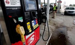ABD'nin en pahalı benzinini kullanan California'da fiyatlar bir gecede fırladı