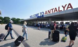Antalya'ya gelen yabancı turist sayısı 11 milyonu aştı