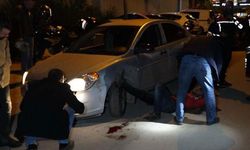Polis durdurunca bıçaklandığı anlaşıldı, aracında 7 kurşun izi belirlendi