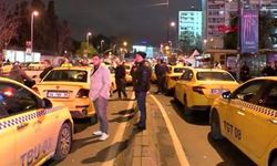 Taksiciler haksızlığa uğradıklarını iddia ederek eylem yaptı