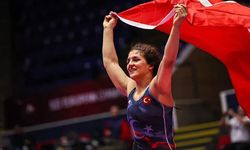 Milli güreşçi Nesrin Baş, Avrupa şampiyonu oldu