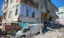 Depremlerde yıkılan binalarla ilgili 279 kişi tutuklandı