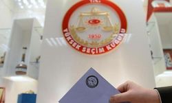 YSK, Cumhurbaşkanlığı adaylığı için 100 bin imza toplayan 11 ismin verilerini paylaştı