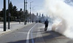 Atina'da 50 bin kişi tren kazasını protesto etti