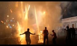 Havai fişek kutlama yapan AKP'lilerin elinde patladı: Korku dolu anlar