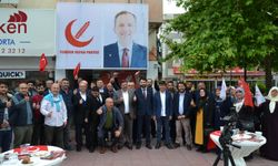 Yeniden Refah Partisi Kuşadası seçim bürosu açıldı