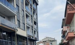 Buharkent'te cam balkon takan işçi, ikinci kattan düştü