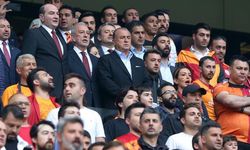 Fatih Terim, Galatasaray-Fenerbahçe maçını tribünden takip etti