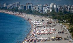 Antalya 8 milyonu aşan turist sayısıyla rekor kırdı
