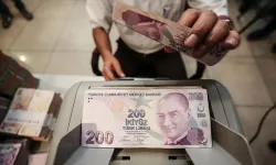 Bankalar musluğu kıstı, kredi kullanımı azaldı! 25 ay sonra ilk kez daraldı