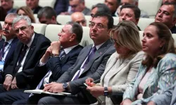 CHP toplantısındaki gerginlik kulislere düştü! İmamoğlu'ndan kendisine, "Ahlaksızsın" diyen belediye başkanına sert yanıt