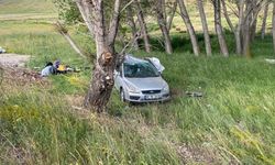Devrilen araçta 6 aylık bebek öldü 3 kişi yaralandı