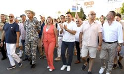Bu seneki Kuşadası Sokak Festivali yoğun ilgi gördü