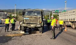 Hatay'da askeri araç TIR’a çarptı! 10 asker yaralandı