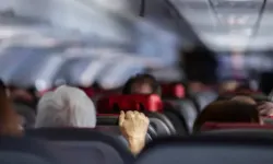 Pilot Tuvalette Öldü, Uçak Acil İniş Yaptı