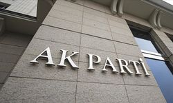 Ak Parti'de 10 ilçe başkanı görevi bıraktı