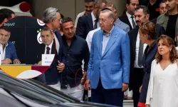 Galatasaray’ın imza töreninde konuşulacak gönderme: Bizim başkanımızın da eli cebinde ama...