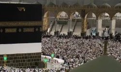 752 depremzede öğrenci umre yolcusu! Diyanet İşleri Başkanlığı gönderiyor