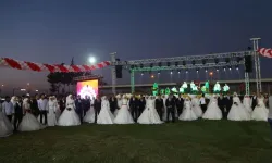 Hatay'da toplu nikah töreni! Depremzede 100 çift dünyaevine girdi