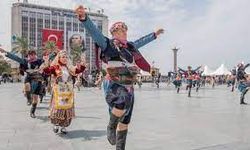 İzmir'de 101. yıl coşkusu